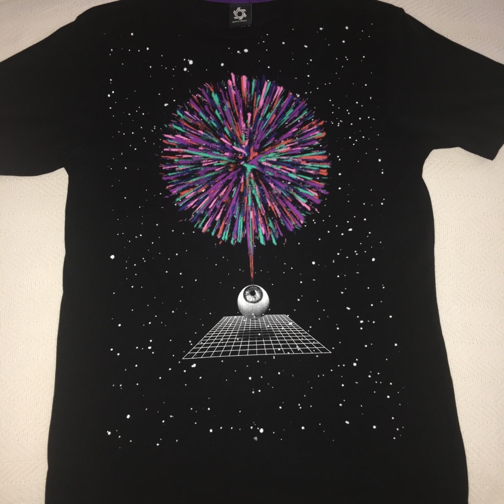 Really Cool Sci Fi Unique Psyhedelic T Shirt